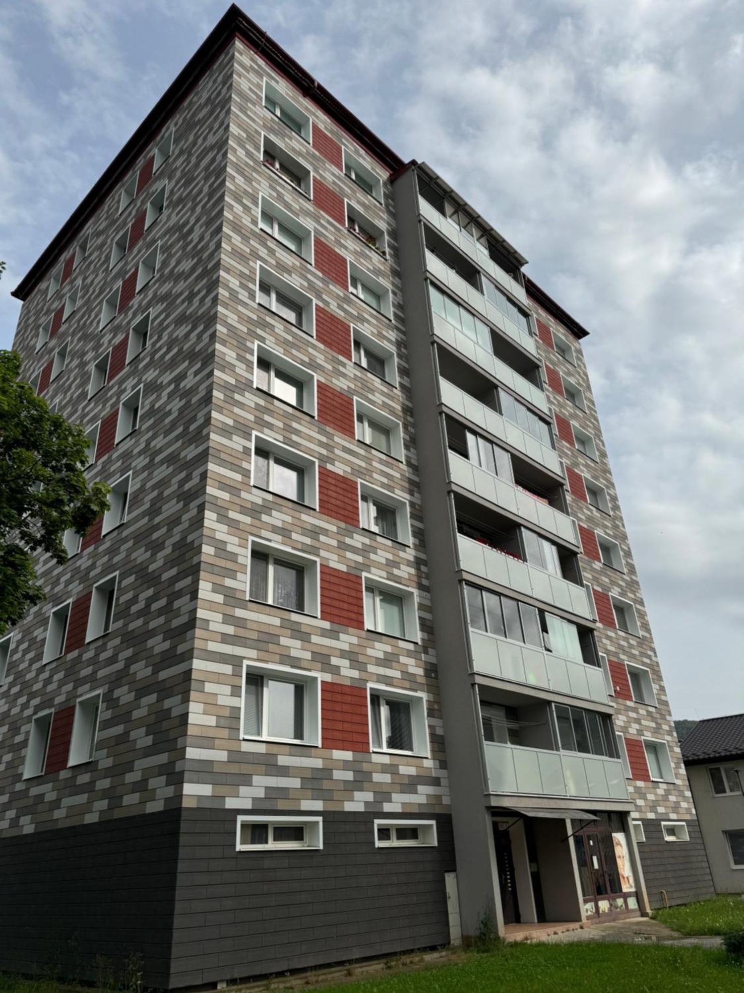 Strateny Kluc Revúca Buitenkant foto